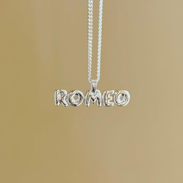 guill-jewelry-juicy-bubbles-plate-name_silver2